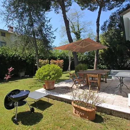 Villa Poveromo Massa (Tuscany)