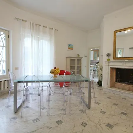 Villa Poveromo