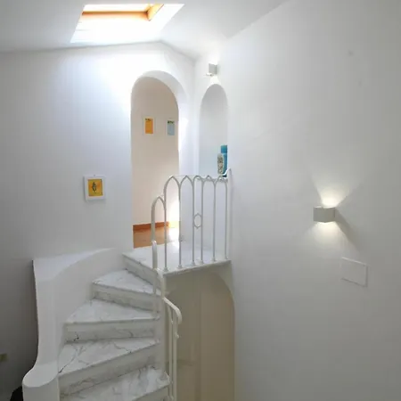 Poveromo Villa
